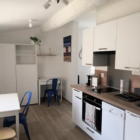 Lägenhet Deux Pieces Climatise Calme Dans Le Vieil Antibes