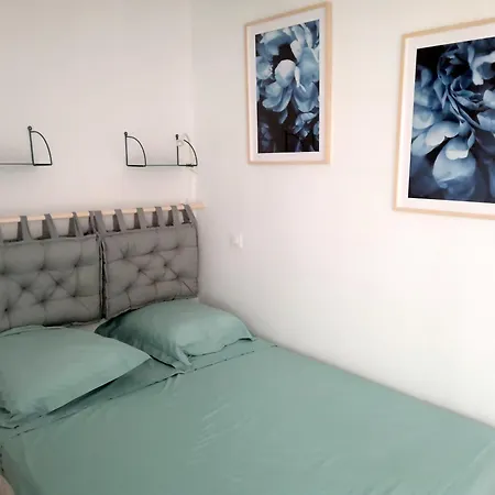 Deux Pieces Climatise Calme Dans Le Vieil Lägenhet Antibes