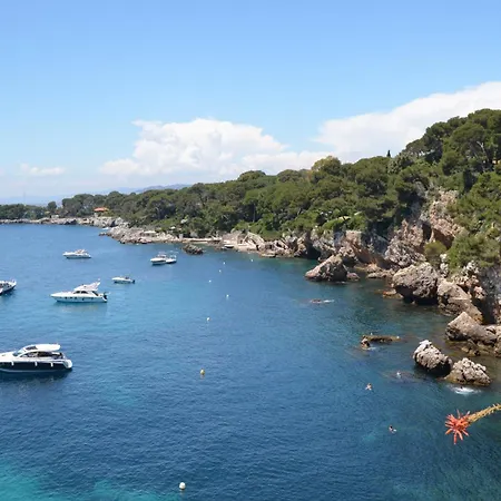 Deux Pieces Climatise Calme Dans Le Vieil Διαμέρισμα *